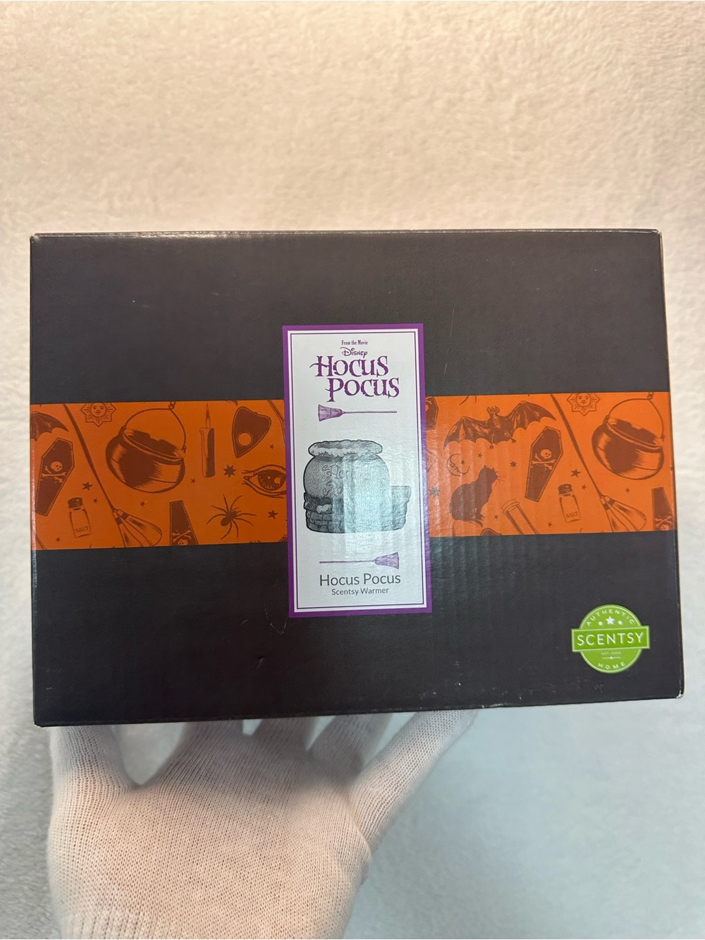 Scentsy Disney’s Hocus Pocus Wax Warmer 1 unit - Picture 5 of 8